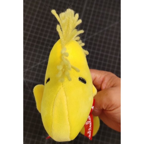 Valentine Woodstock From Peanuts Plush 8x5" Musical Keychain Linus and Lucy - Picture 5 of 12